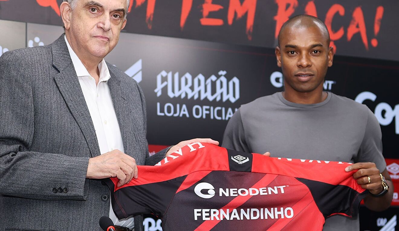 Fernandinho al Athletico Paranaense