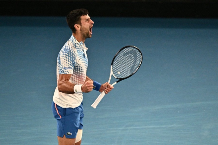 Djokovic con autoridad se mete en semis del Abierto de Australia