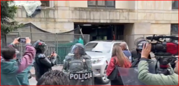 Policía tomó el control de las afueras del Palacio y todos los magistrados de la CSJ fueron evacuados.