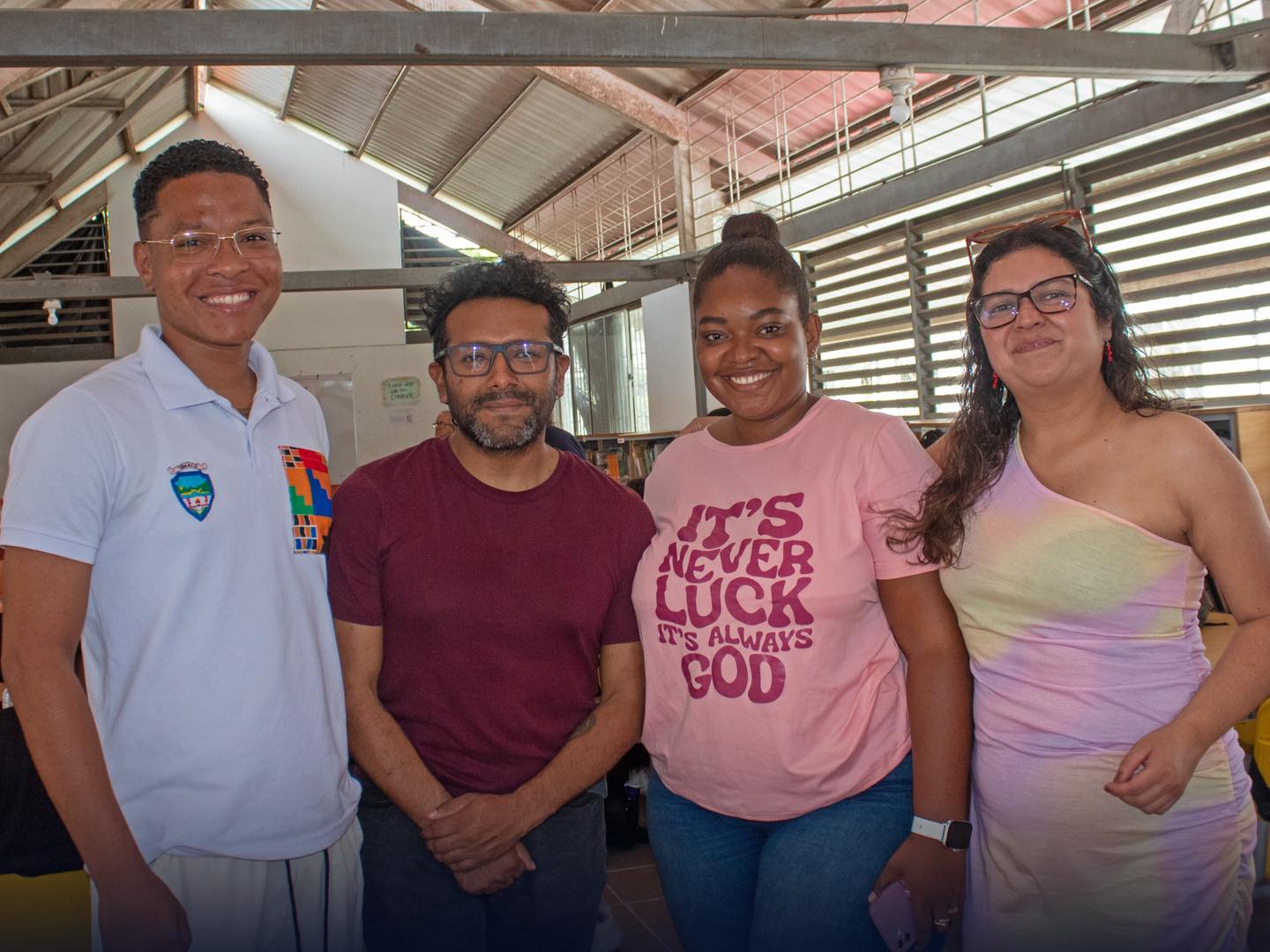 En la imagen aparecen Eduardo Ceballo, Vladimir Hernández Bonilla, Keity Preciado y Natalia Cáceres, participantes de la Fiesta del Libro y la Cultura Filtu.