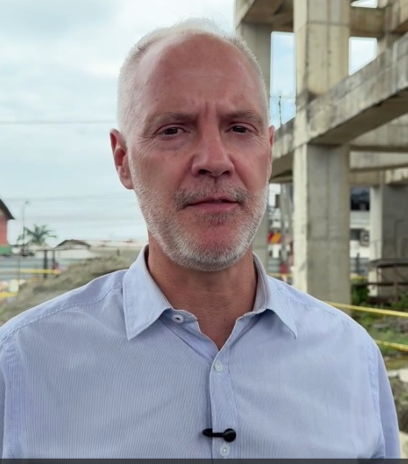 Peter Siegenthaler, representante.