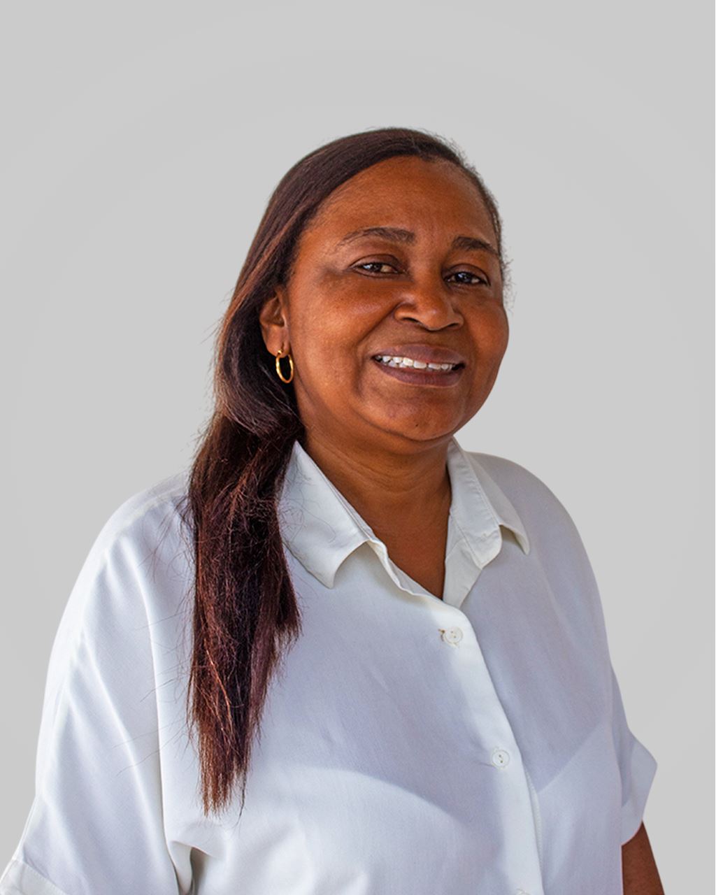 María Cortés, secretaria.