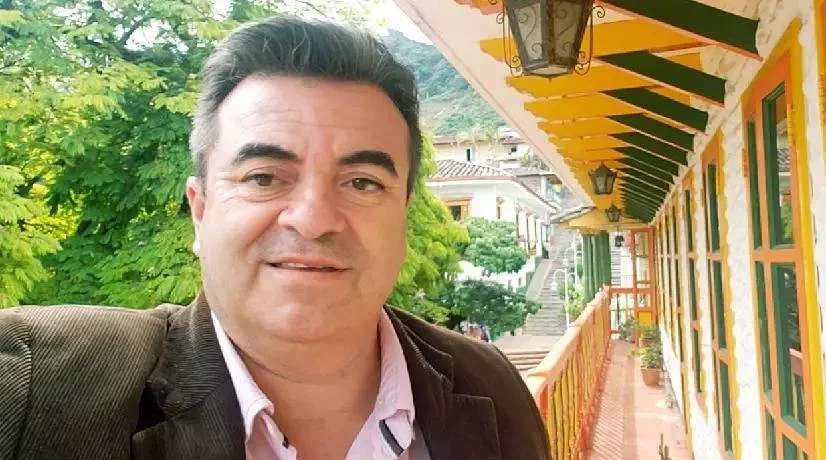 Olmedo López, exfuncionario.