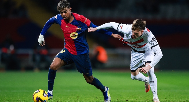 Barcelona tropieza ante Rayo Vallecano con un resultado que lo aleja del liderato en la tabla de posiciones de la Liga Española 2025.