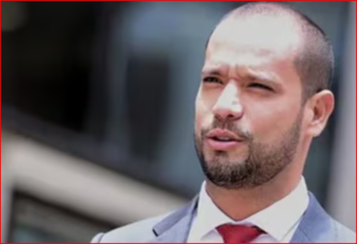 Colombia- Iván Cancino- Diego Cadena- Álvaro Uribe Vélez-