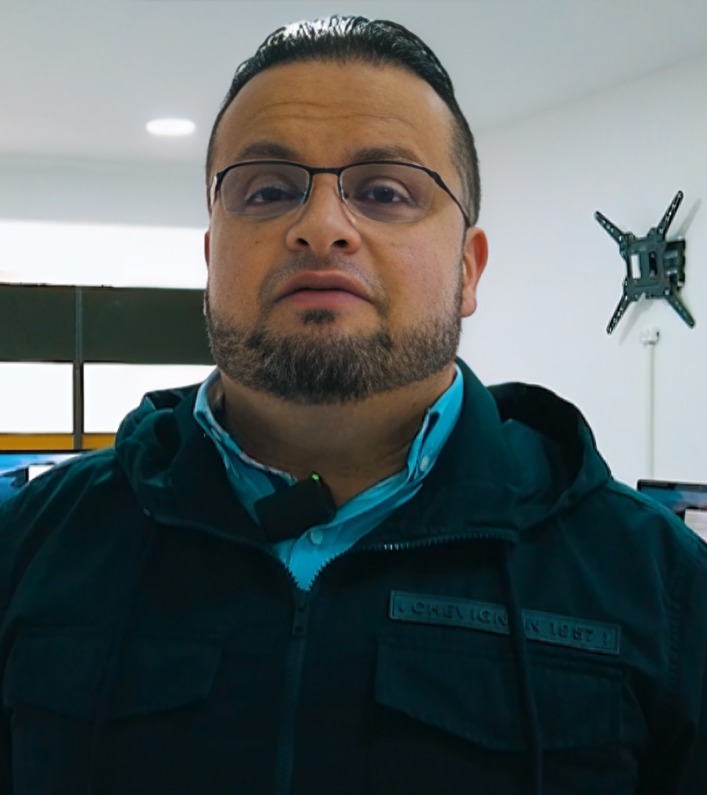 Jonathan Huertas, secretario.