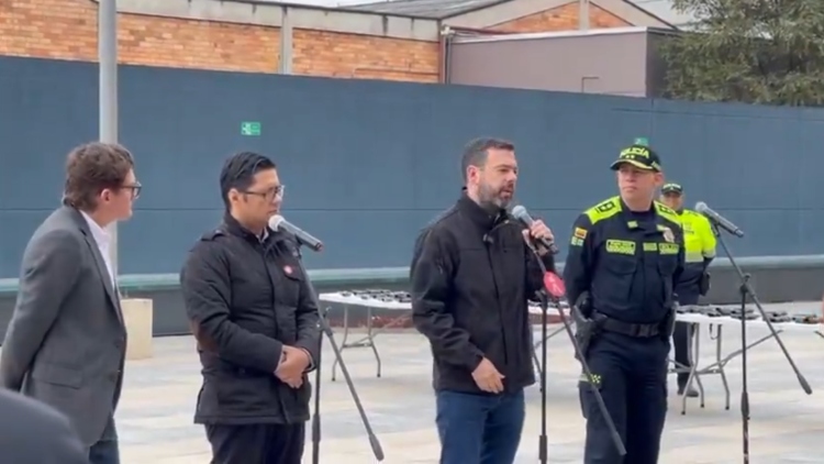 Problemas de Permisos Ponen en Riesgo Concierto de Guns N’ Roses y Futuros Eventos en Vive Claro