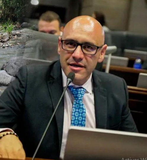 RÍO COMBEIMA TIENE DERECHOS