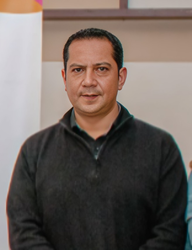 Esteban Moreno, subsecretario.