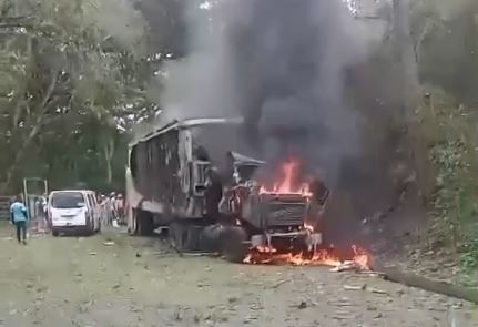 Atentado con explosivos