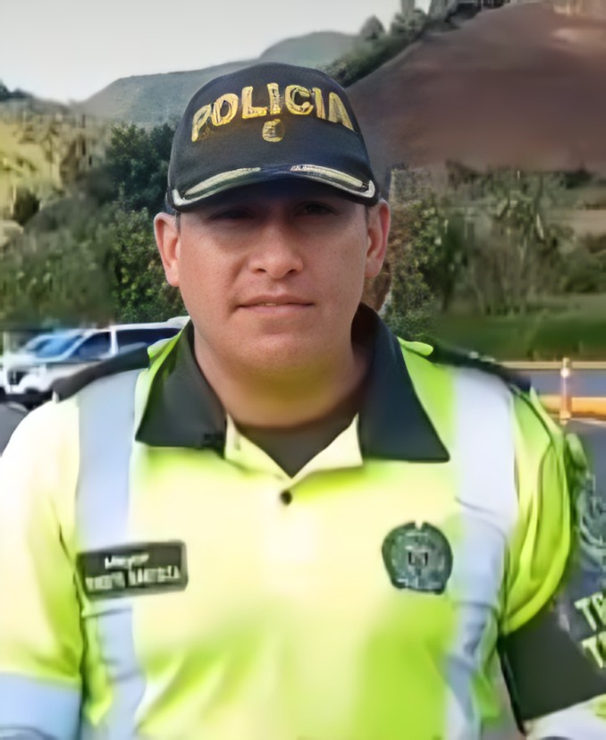 Roberto Bautista, jefe.