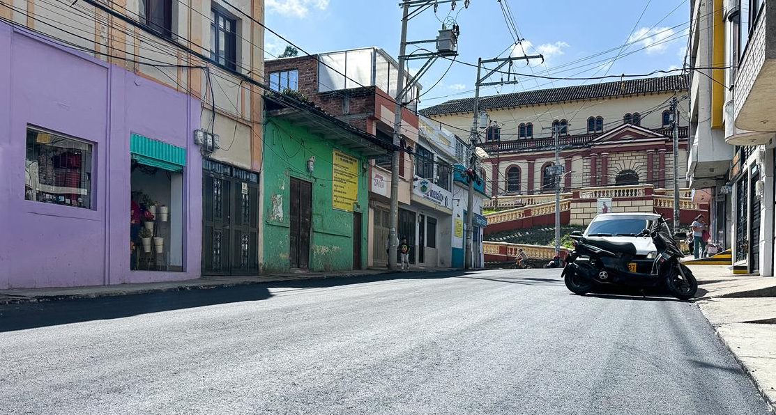 obras de alcantarillado y pavimentación