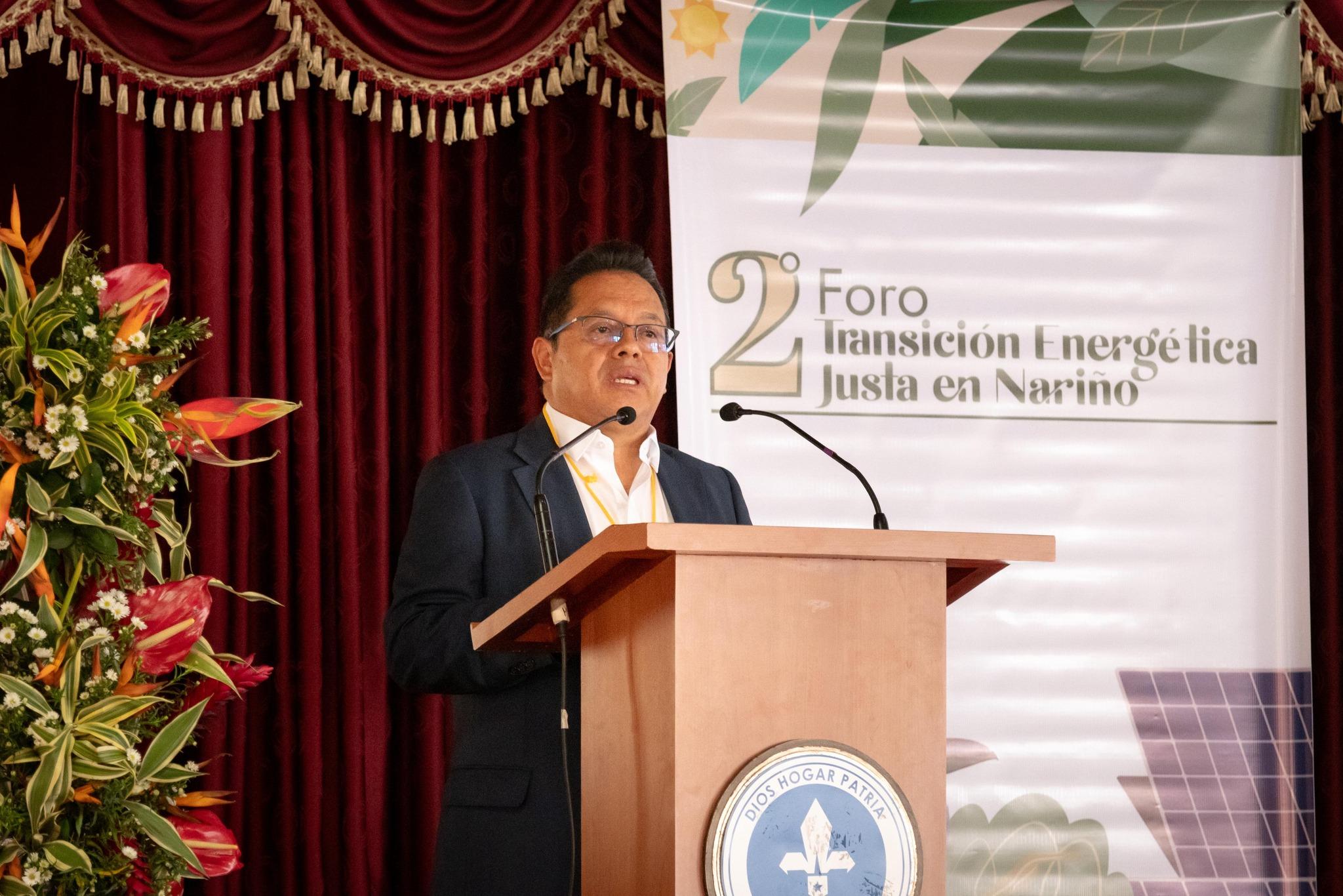 Pedro Arturo Acosta Revelo, gerente