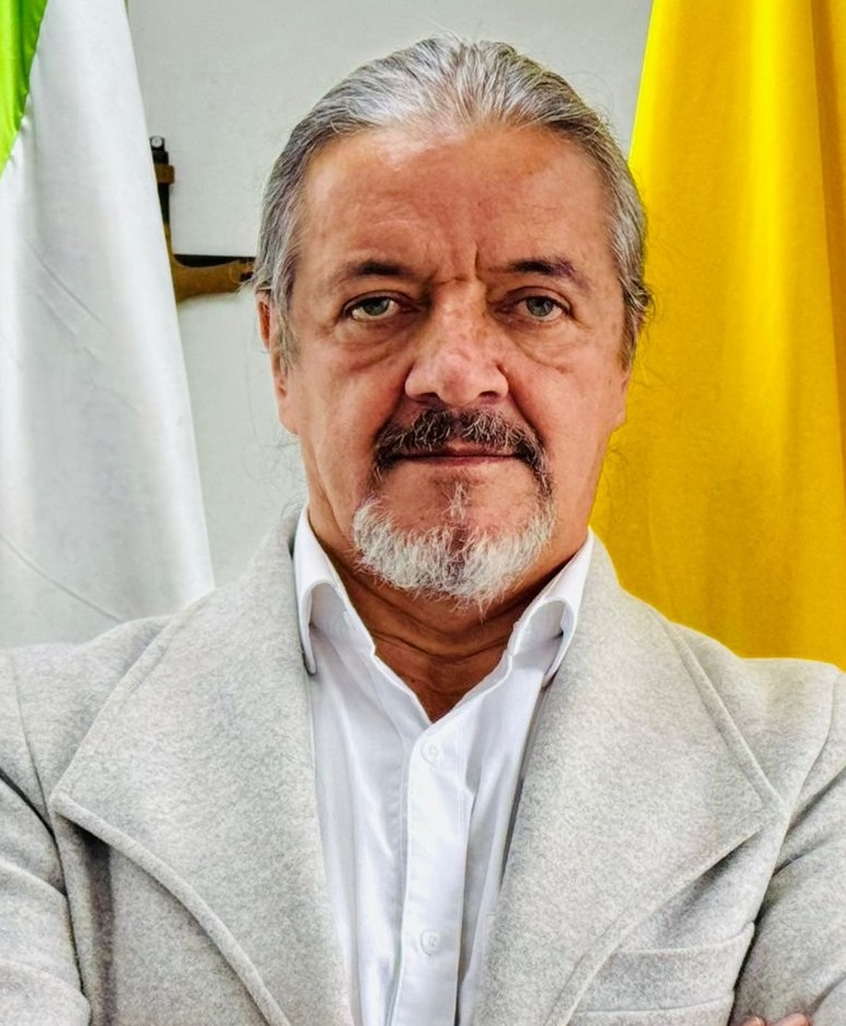 Luis Alberto Higuera, director (e).