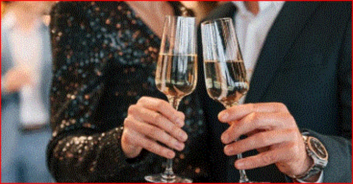 Diciembre- fiestas- Navidad- Fin de Año- Gleeden- citas-app- Flavia Dos Santos-