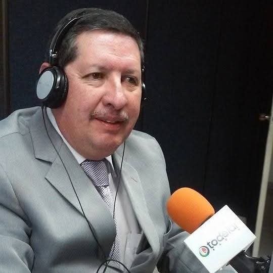 Periodista recibe reconocimiento ‘Guillermo Cano’