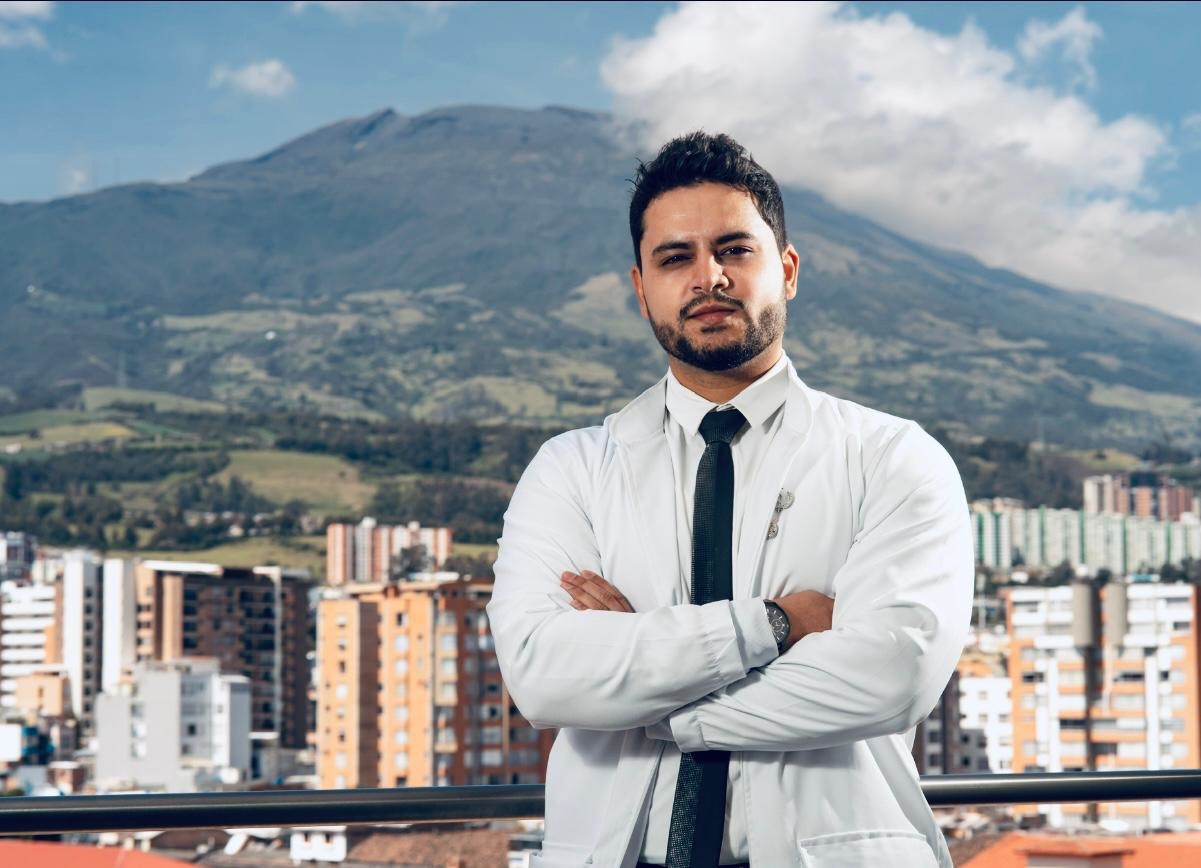 Fabián Delgado, médico.