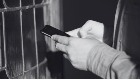 Reclusos operaban ‘call center’ criminal