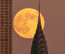 Superluna Fría 2025: la última luna llena del año ilumina el cielo esta noche