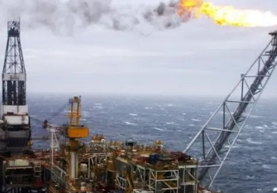 Suben los precios del petróleo por ataques ucranianos a infraestructura rusa