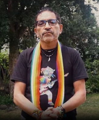 Álvaro Reyes, director.