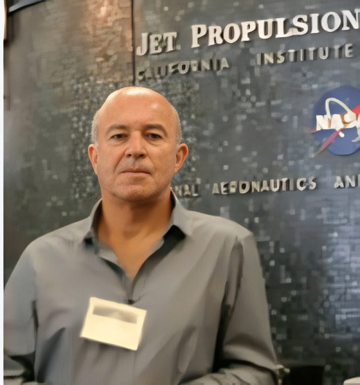 Alberto Quijano, científico.