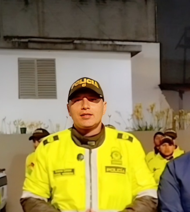 Rafael Herrera, comandante.