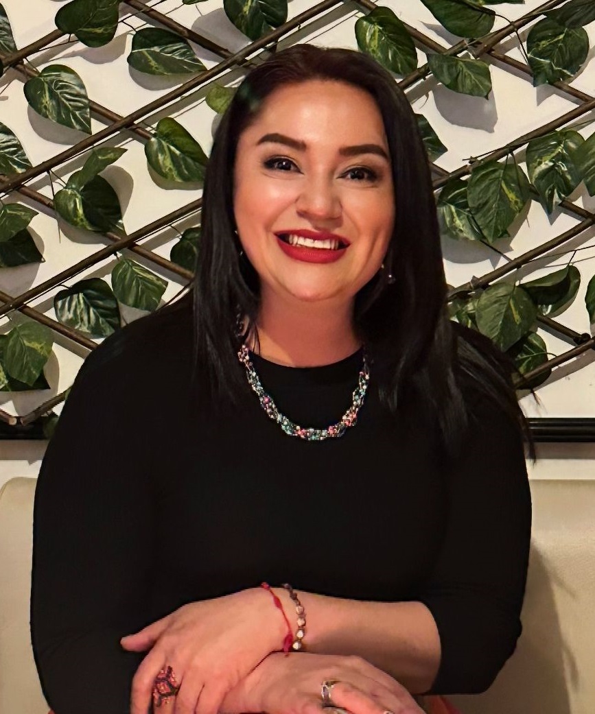 María Figueroa, secretaria.