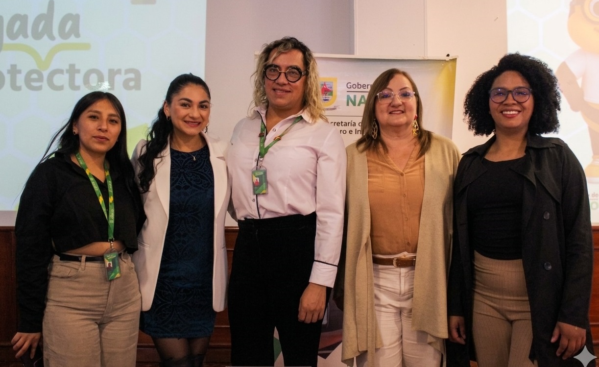 Fot1En la imagen, de izquierda a derecha: De izquierda a derecha Yurani Cuaran, Carolina Villota, Hilary Agreda, Liliana Montufar y Leidy Escobar, quienes participaron en la socialización del cronograma de la segunda versión de la Brigada Protectora, estrategia de la Secretaría del Equidad de Género e Inclusión Social de la Gobernación de Nariño.
