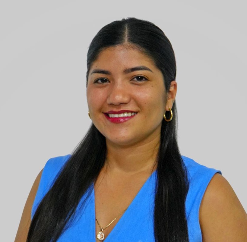 Teresa Das Neves, secretaria.