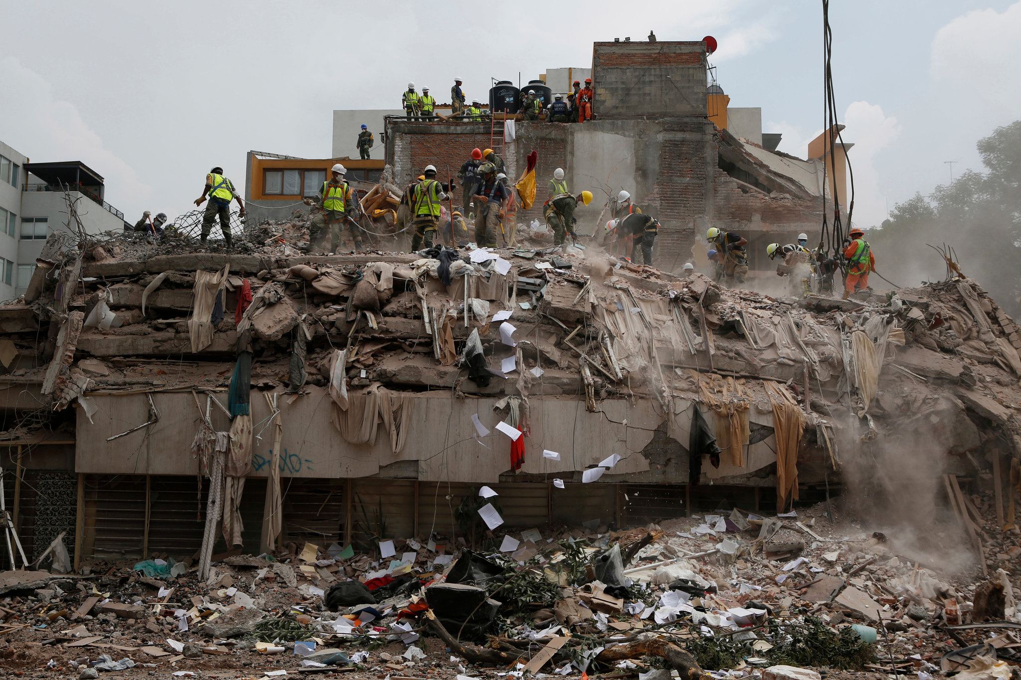 Venezuela enfrenta una tragedia nacional mientras se desvanece la esperanza de hallar sobrevivientes tras los terremotos