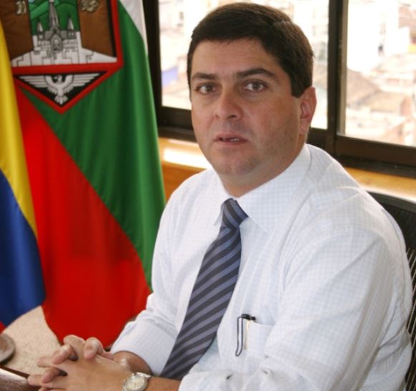 Don Ariel Cardona era una institución del periodismo en Manizales”, recuerda el exalcalde