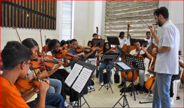 Estudios- exterior- icetex- maestrías- becas-convocatoria- artistas-