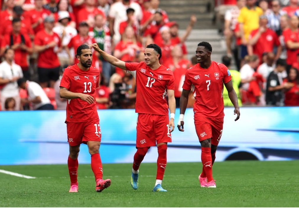 Suiza cerró con victoria 2-1 ante Canadá la fase de grupos