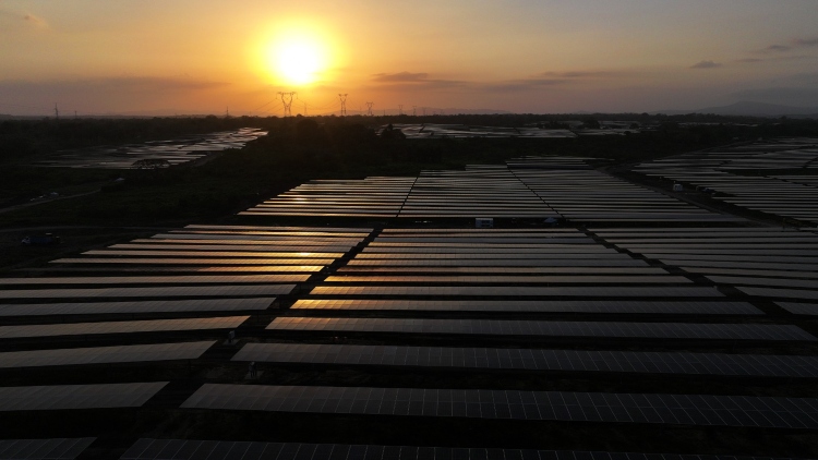ENEL fortalece su oferta solar y hace seguimiento a sus plantas de generacion y redes electricas ante fenomeno de el niño