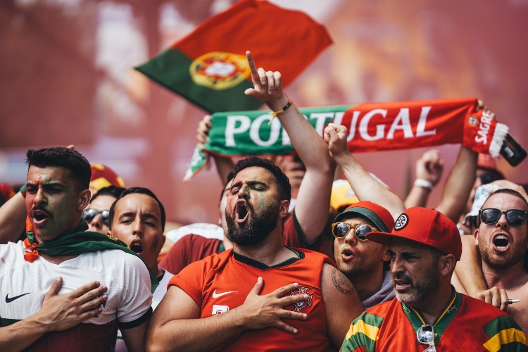 Portugal vence 2-1 a Chile en amistoso previo al Mundial