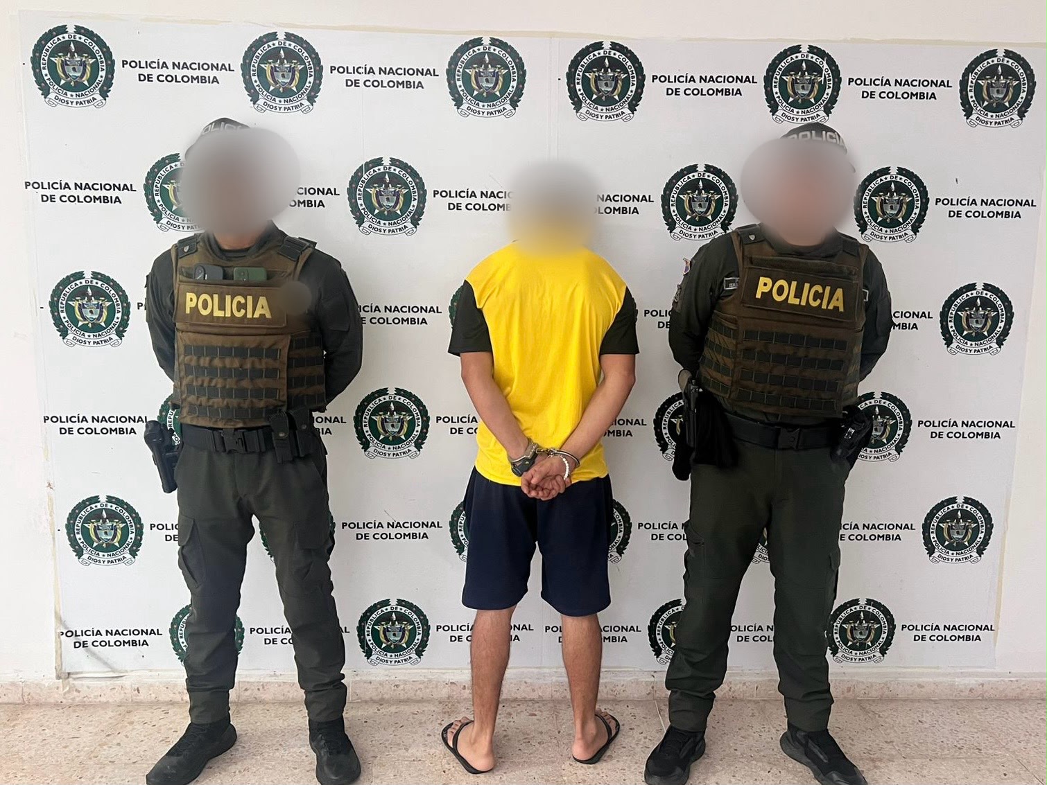Policía Nacional captura en La Hormiga a hombre requerido por homicidio agravado y porte ilegal de armas