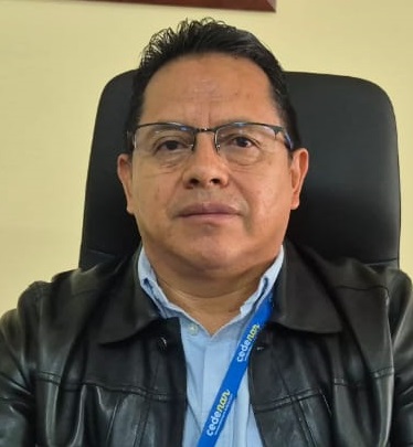 Pedro Acosta, gerente.