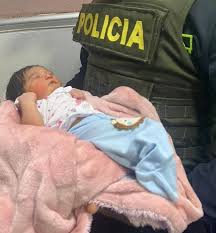 Recién nacida fue hallada abandonada dentro de una bolsa en Quindío: su llanto permitió salvarle la vida