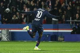 Ousmane Dembele marco el triplete mas rápido en la historia de Francia