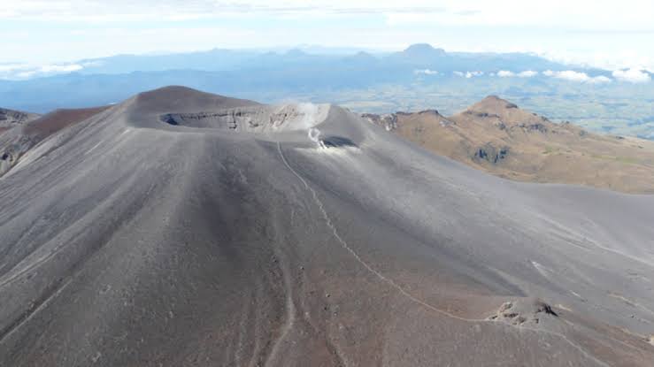 Volcán Puracé mantiene vigilancia activa por aumento de actividad sísmica