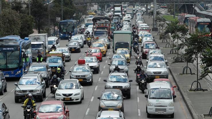 Puente festivo moviliza a millones de colombianos en todo el país