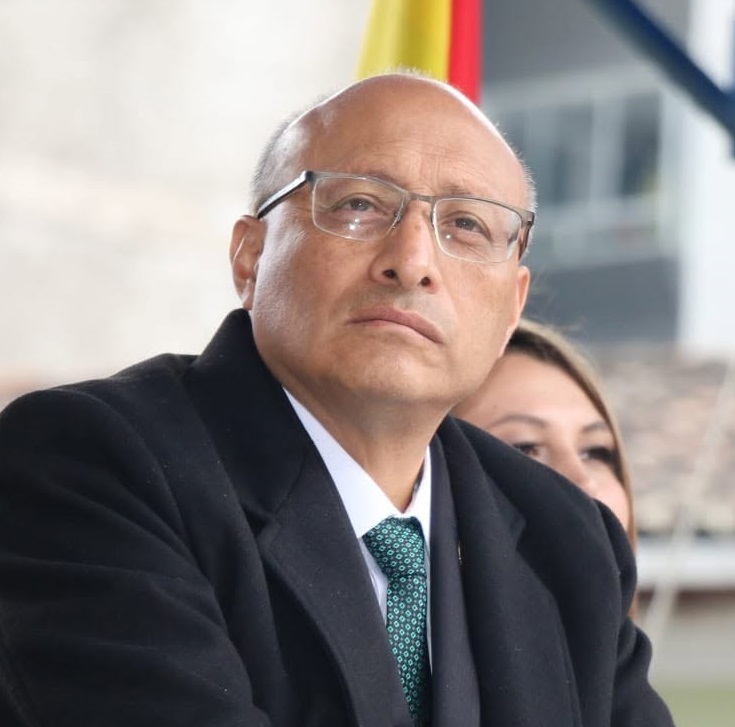 Nicolás Toro, alcalde.