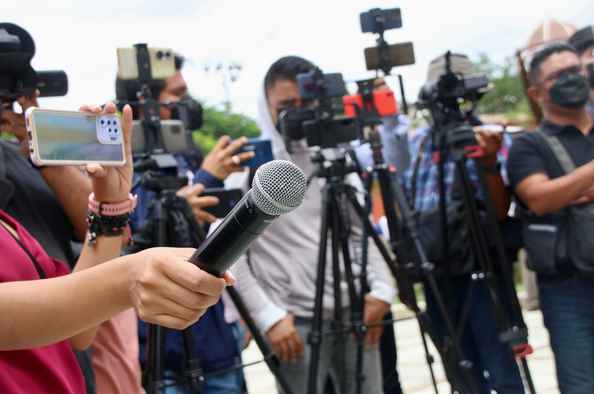 ¡FECOLPER en alerta máxima! Así defiende a los periodistas en Colombia ante crecientes amenazas