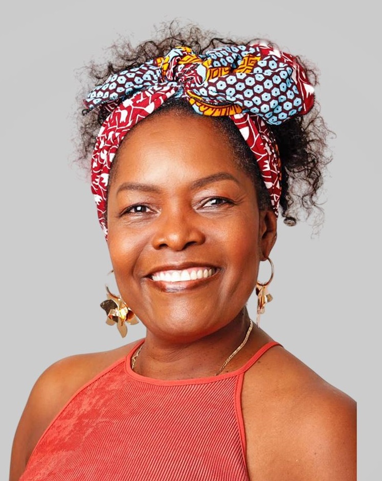 Silena Dájome, secretaria.