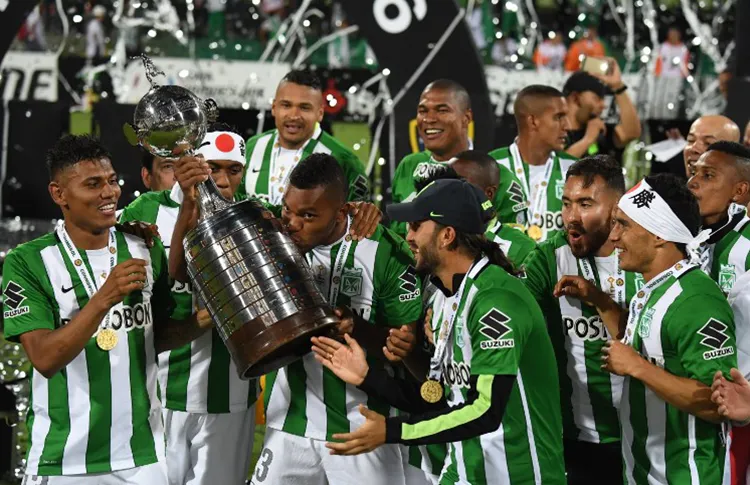 Diez años después, el fútbol colombiano sigue sin encontrar el camino hacia la gloria continental