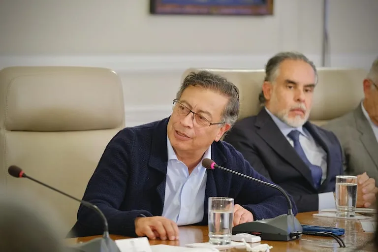 Fin de ciclo: Petro saca a Edwin Palma del Ministerio de Minas y Energía en medio de escándalos y choques de política energética