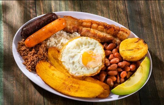 La gastronomía colombiana conquista paladares con sus platos más tradicionales