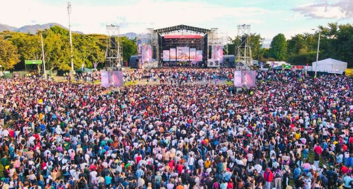Los festivales comerciales impulsan la economía de pequeños negocios