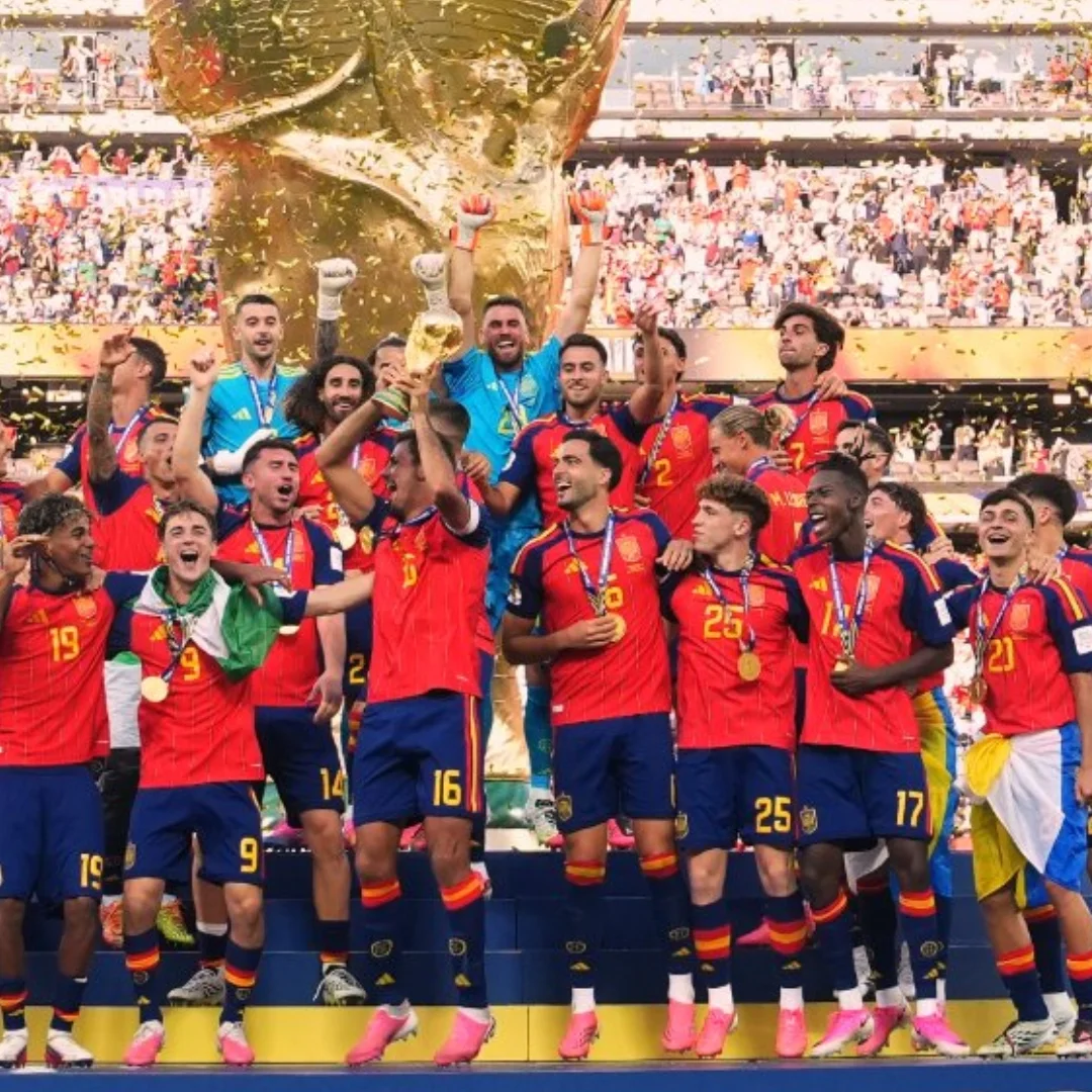 España entra en la historia y se consolida como una potencia del fútbol mundial